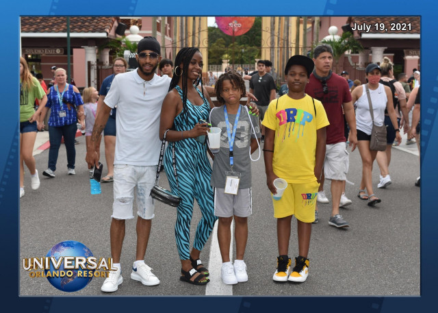 Ronnelle Family at Universal