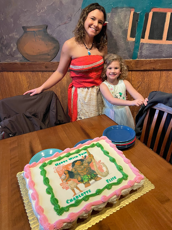 Elise and Moana with Cake