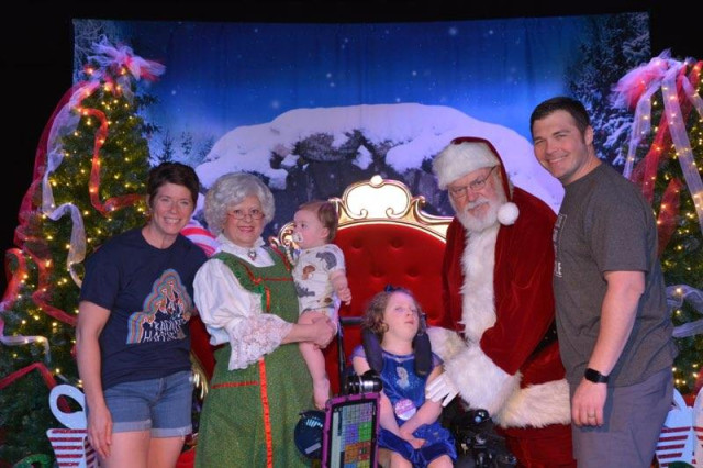 Charlotte Fam with Santa at GKTW