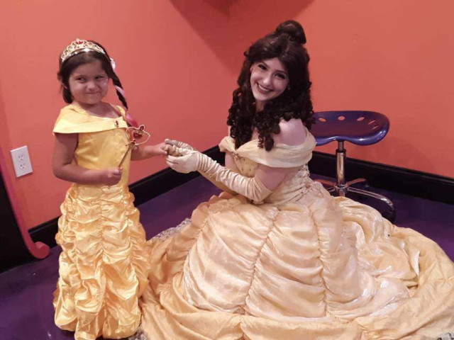 Mina with Belle at GKTW