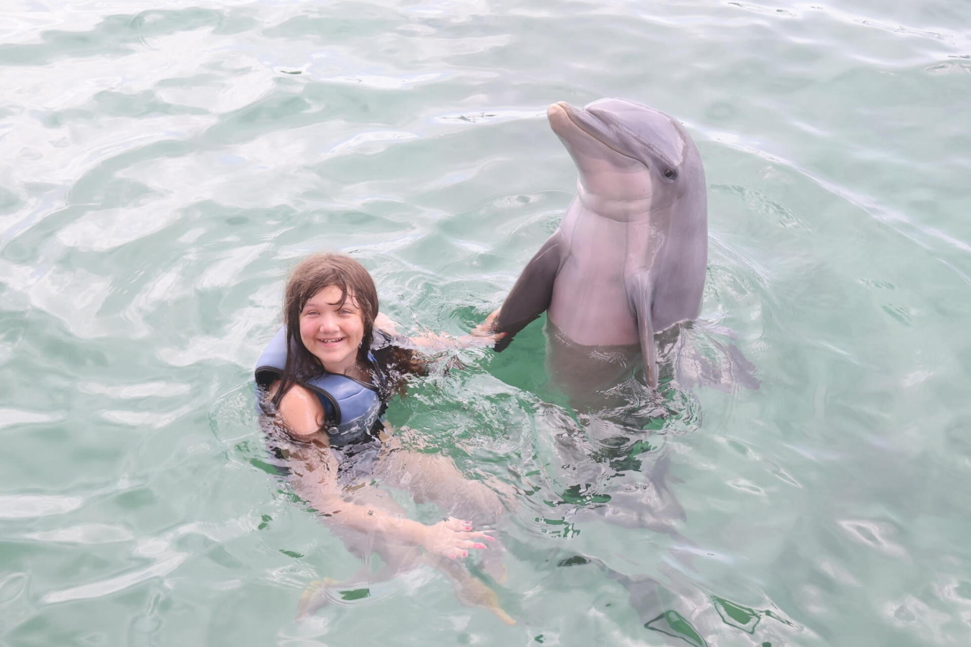Emma w Dolphin